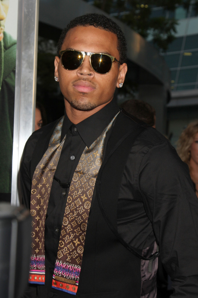 LOS ANGELES - AUGUST 4:  Chris Brown  arrives at the "Takers" World Premiere at ArcLight Cinerama Dome Theater on August 4, 2010 in Los Angeles, CA