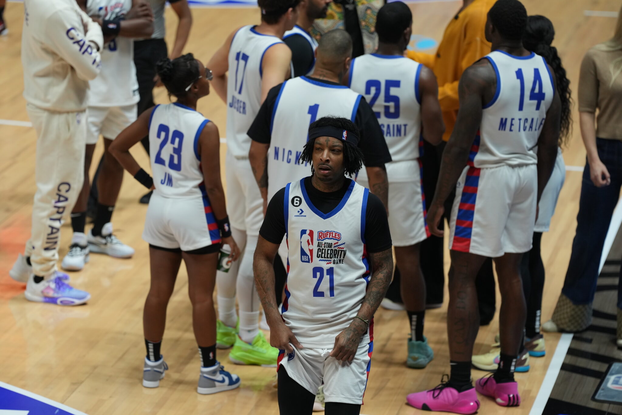 21 Savage at the Celebrity All-Star Game in Pictures - 92.5 The Beat